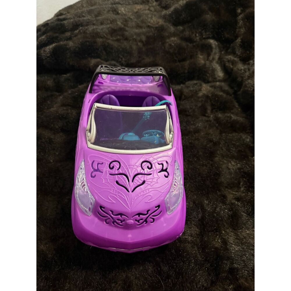 Monster High Doll Scaris City Of Frights Purple Convertible Car ~ 2012 RETIRED